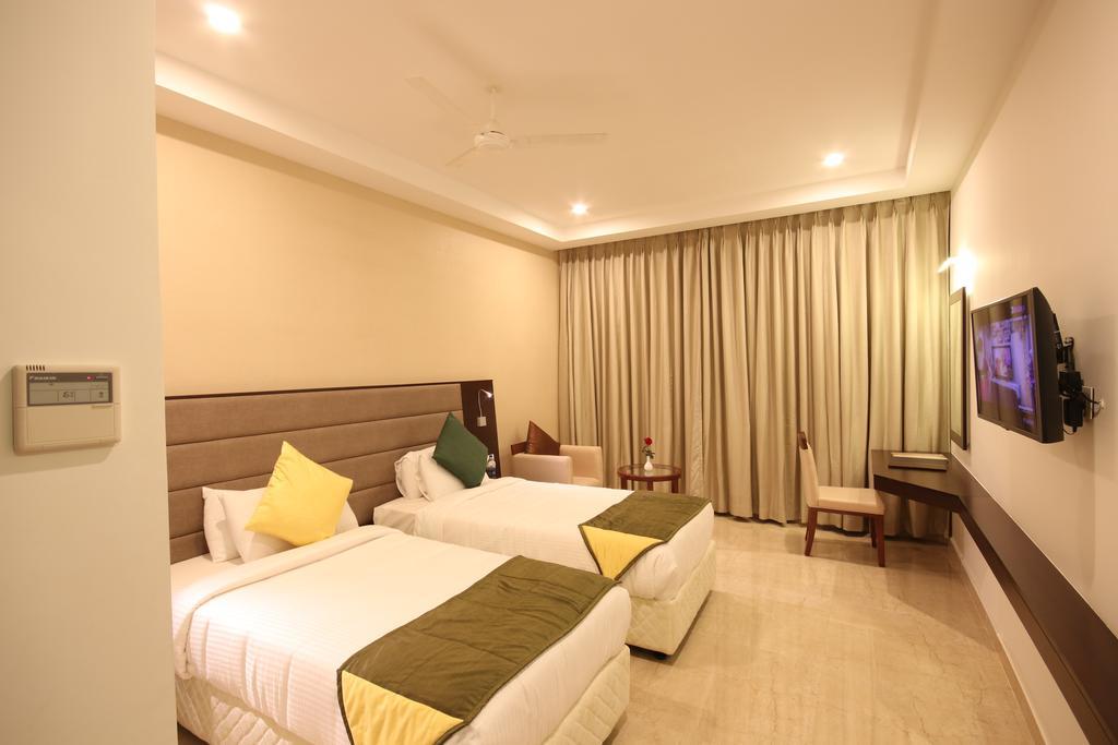 Khanna Fiesta Vellore Exterior foto