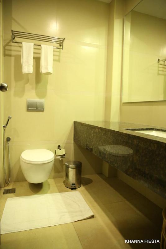 Khanna Fiesta Vellore Exterior foto